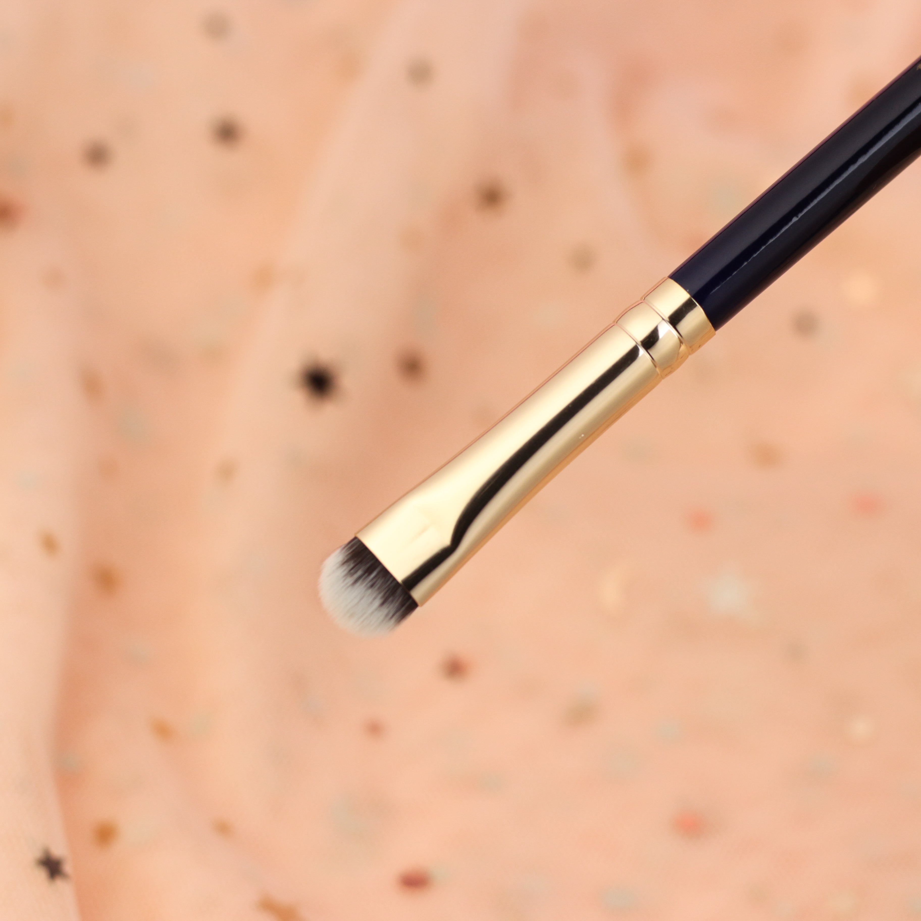 Short Shader - 13rushes - Singapore's best makeup brushes