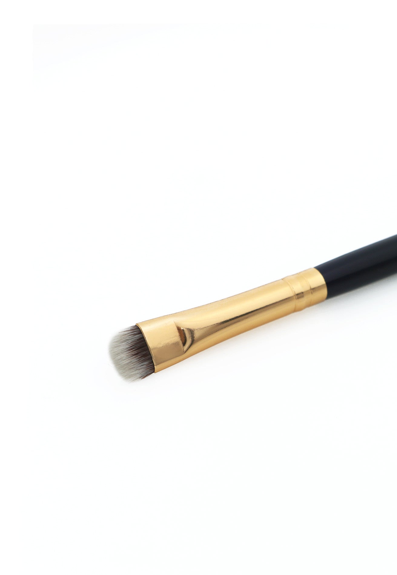 Short Shader - 13rushes - Singapore's best makeup brushes