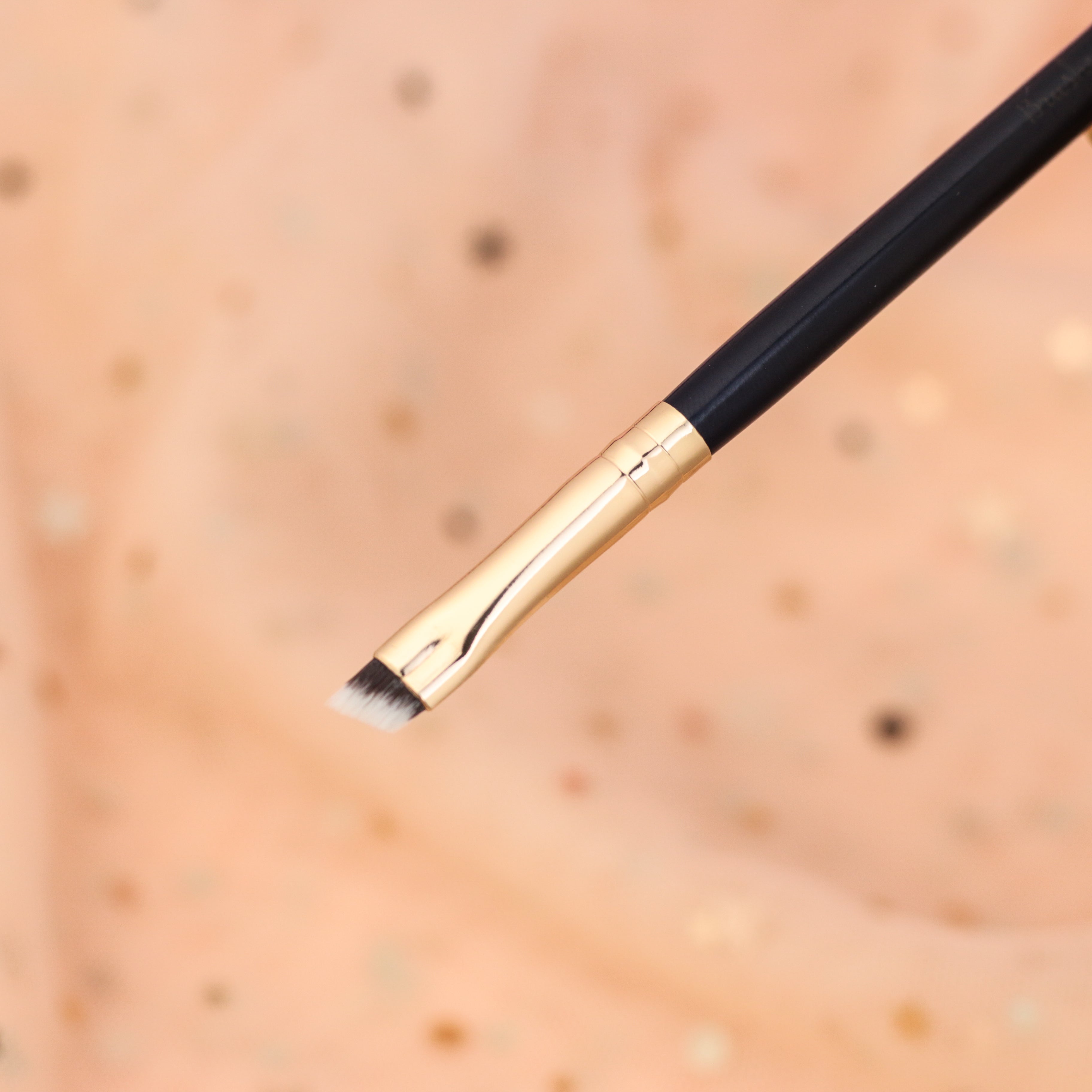 Angled Brow (mini) - 13rushes - Singapore's best makeup brushes