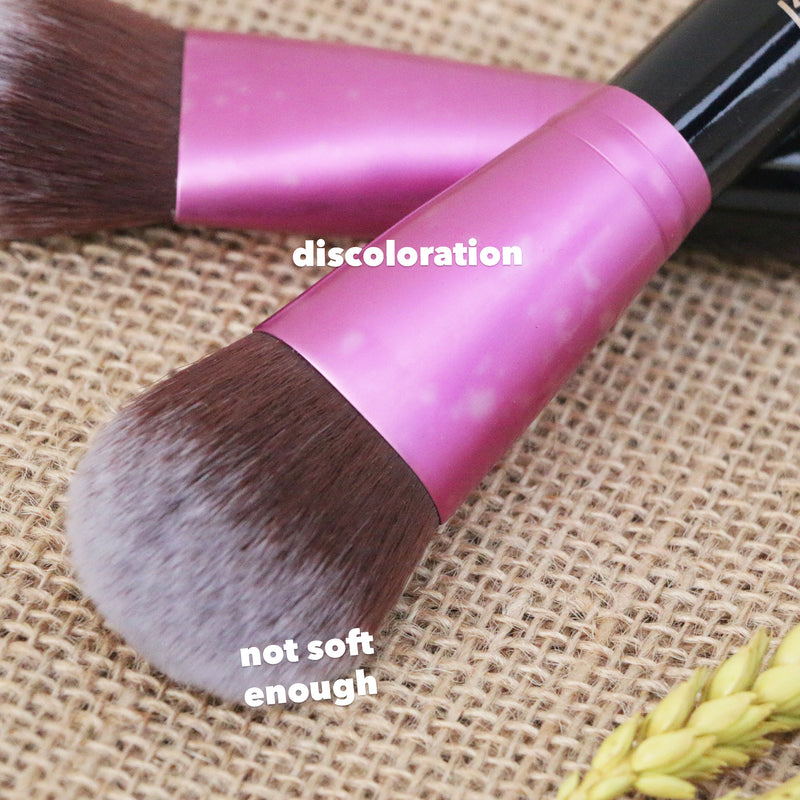 [Slightly pokey, discolouration] Flat Powder