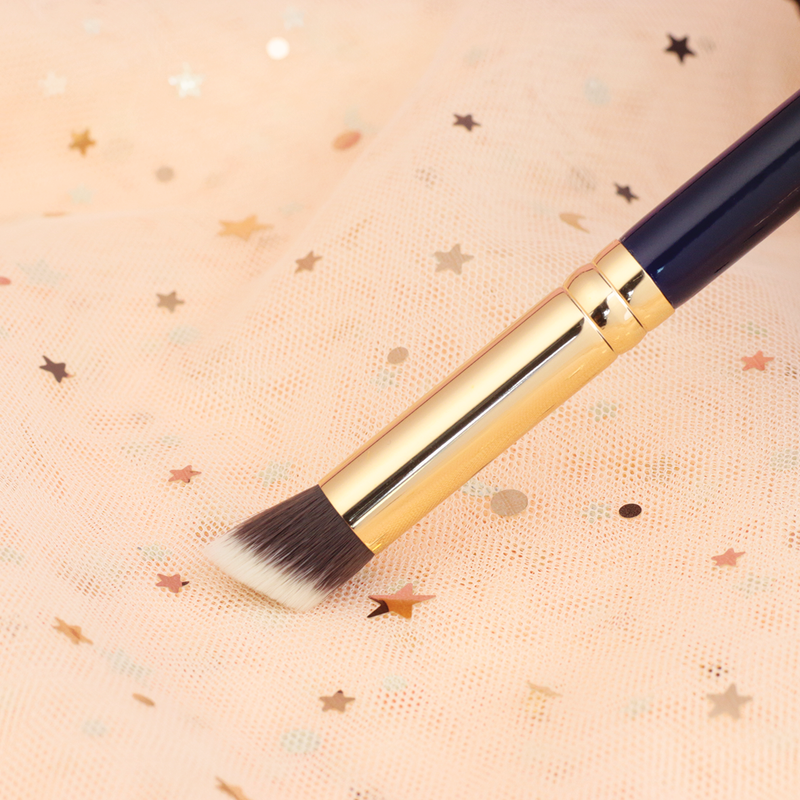 Angled Flat Concealer - 13rushes - Singapore's best makeup brushes