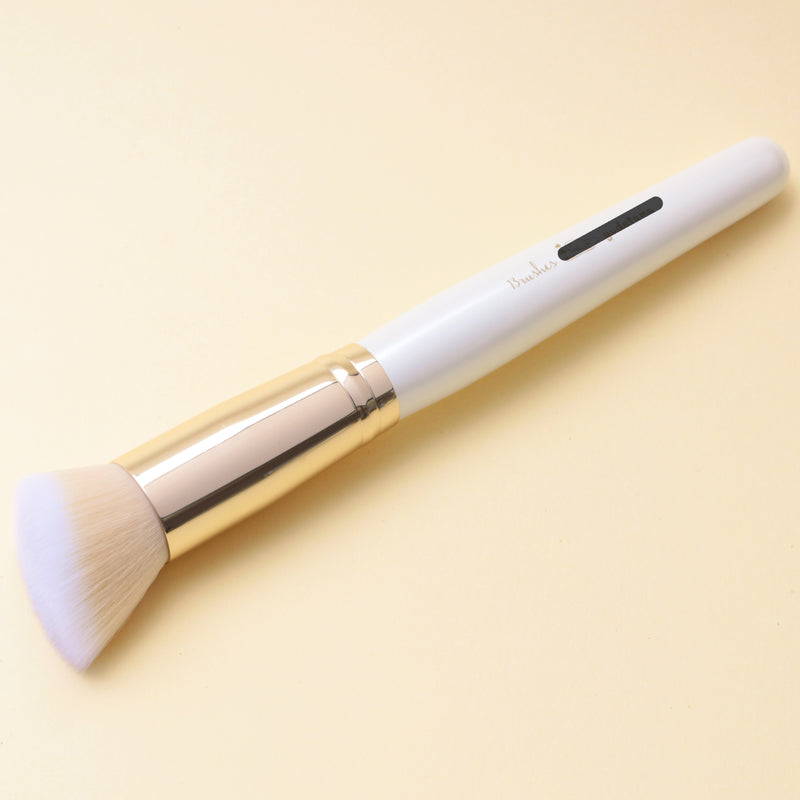 [Slightly pokey] Foundation.Concealer