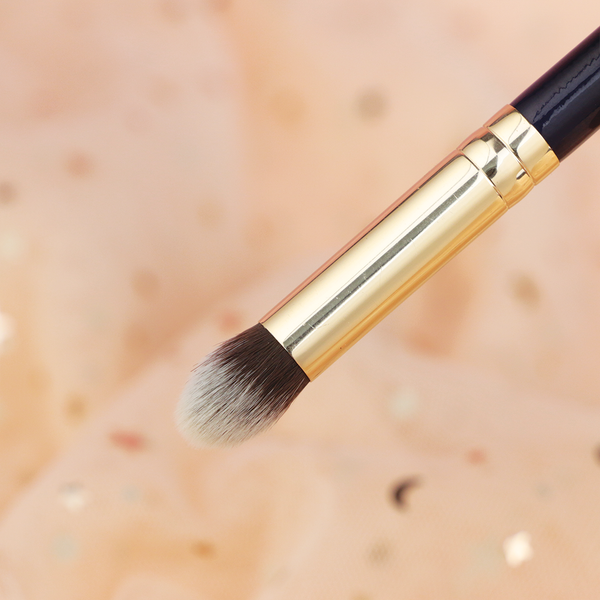 Tapered Concealer - 13rushes - Singapore's best makeup brushes